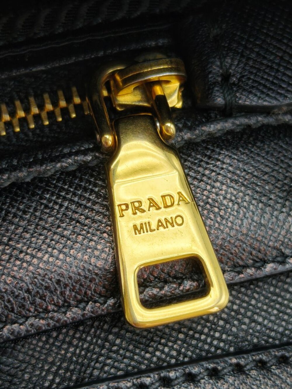 Prada Black Quilted Nylon Chain Shoulder Bag Gold Hardware Crossbody - Picture 17 of 17